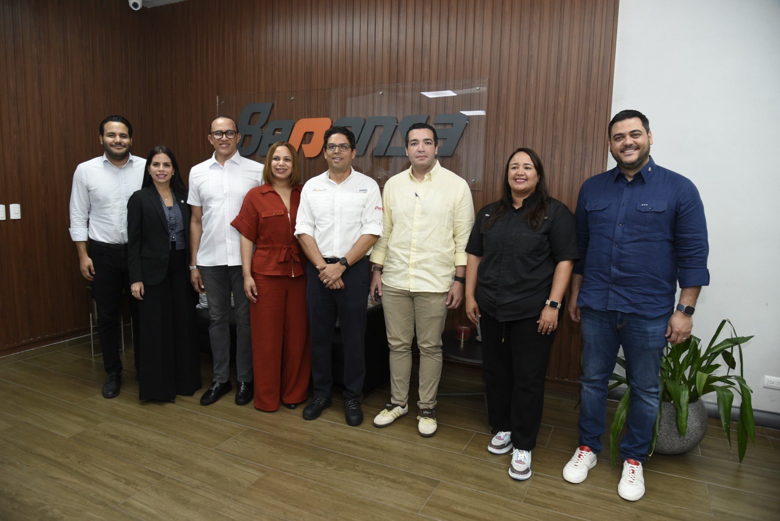 La Comisión Permanente de Industria y Comercio, presidida por el diputado Charlie Mariotti