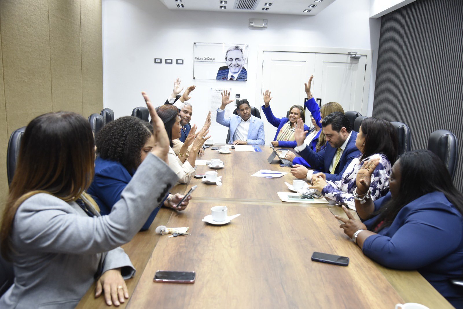Relaciones Exteriores conforma directiva del Grupo Parlamentario Domínico-Peruano